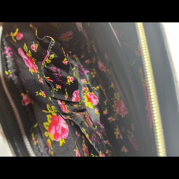 Betsey Johnson White & Cheetah print purse tote - Picture 8 of 15